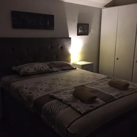 Birboni Pul Zemun Appartamento *